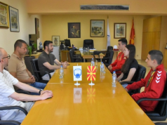 Штипскиот градоначалник на средба со каратистите од КК „Штип“